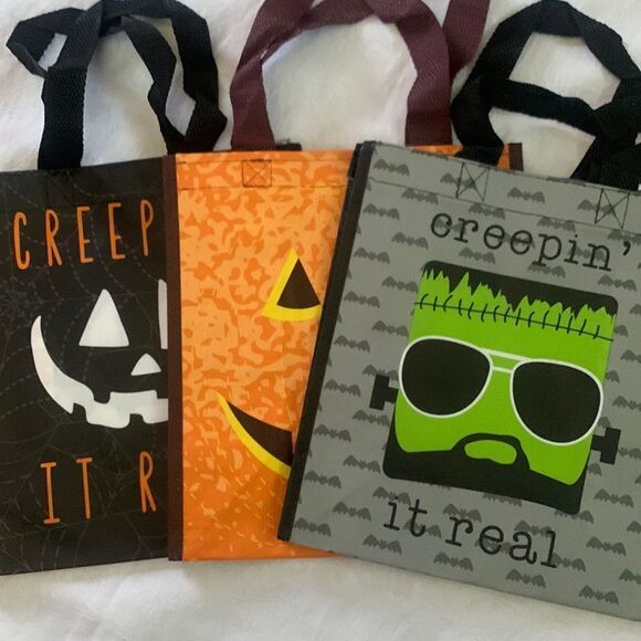Halloween Trick or Treat Plastic Bags Set of 3 - Picture 1 of 8